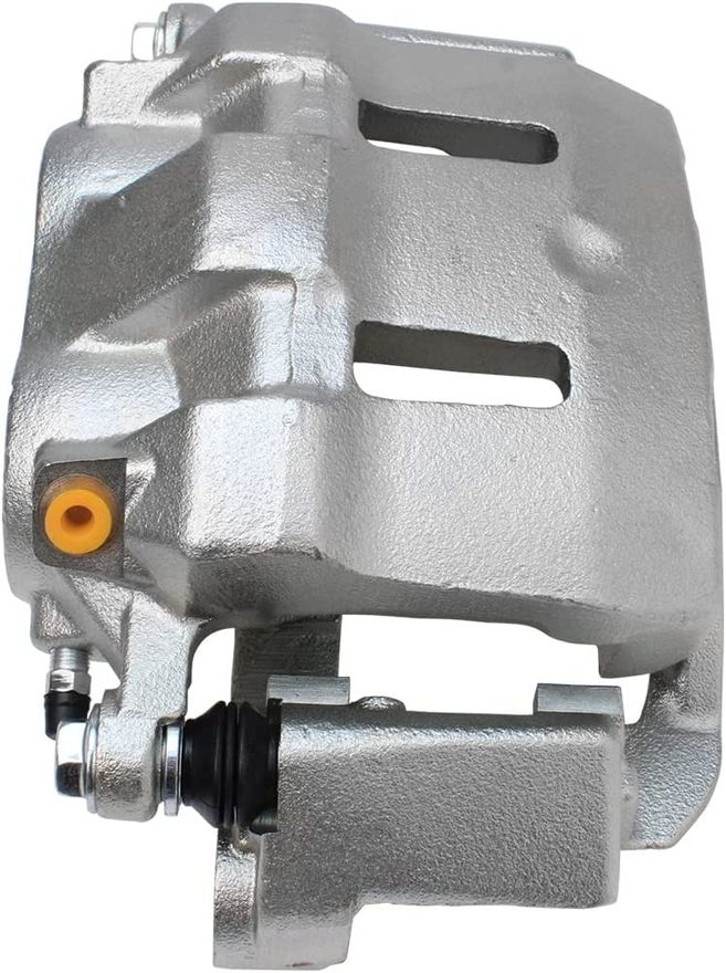 Pair Front Brake Calipers (Brand New)