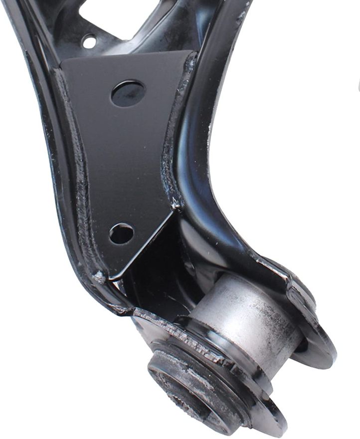 Front Right Lower Control Arm - K620320