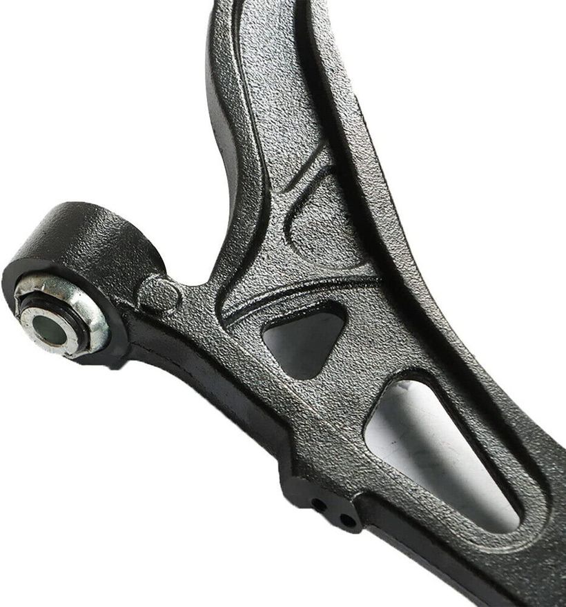 Front Right Lower Control Arm - K622215