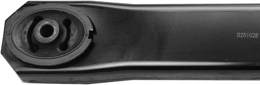 Rear Lower Control Arm - MS251028