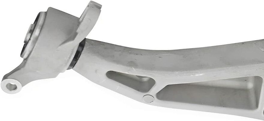 Front Lower Control Arm - MS251233 / MS251234