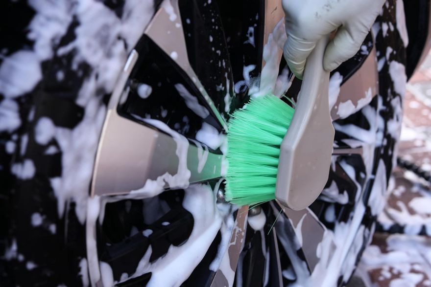 Wheel and Body Brush - with PVC Fiber, PP body Details