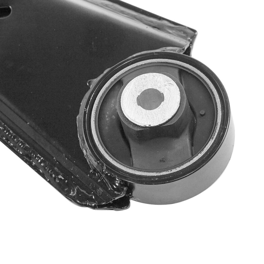 Front Left Lower Control Arm - K623081
