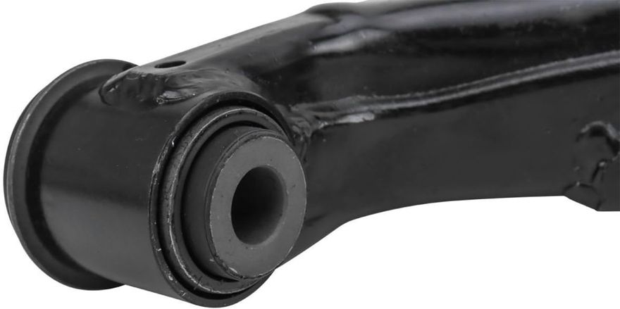 Front Right Lower Control Arm - K623444