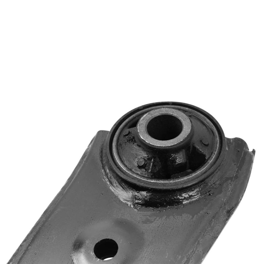 Front Left Lower Control Arm - K623828