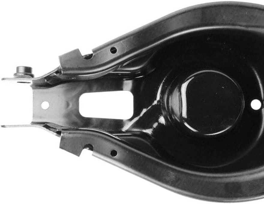 Rear Lower Control Arm - K643286 / K643287