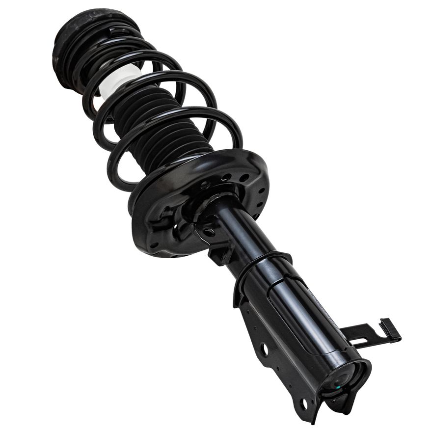 Front Left Strut w/Coil Spring - 172184